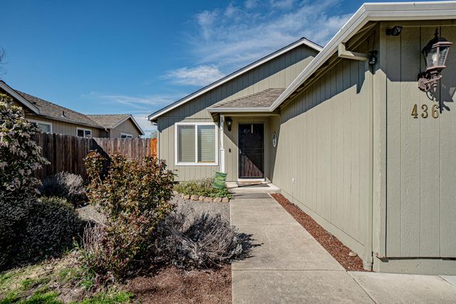 436 Vick Lane, Medford, OR 97501