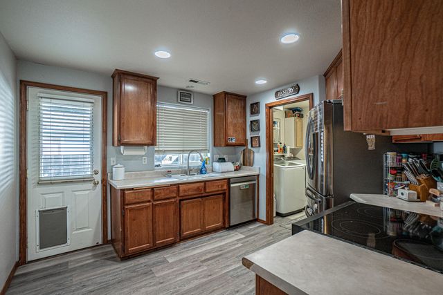 436 Vick Lane, Medford, OR 97501