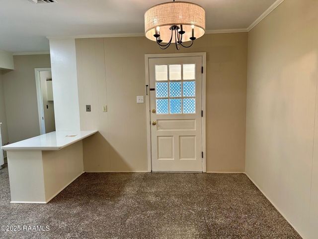 208 Colonial Drive, Lafayette, LA 70506