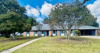 208 Colonial Drive, Lafayette, LA 70506