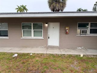 2409 13TH STREET W 2, Bradenton, FL 34205