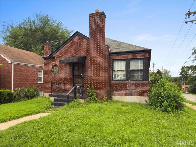 4987 Plover Ave., St Louis, MO 63120