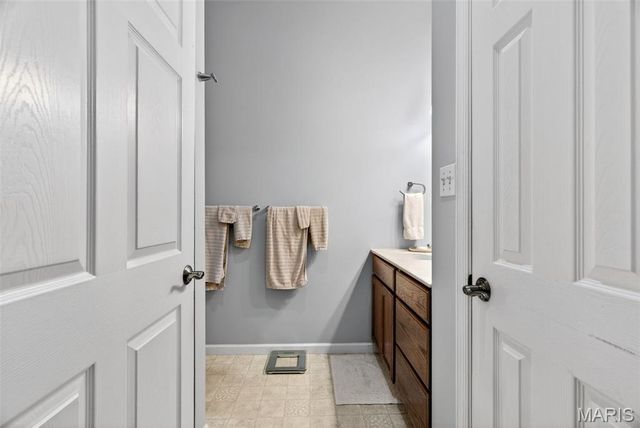 24 Rhett Butler Drive, Hillsboro, MO 63050