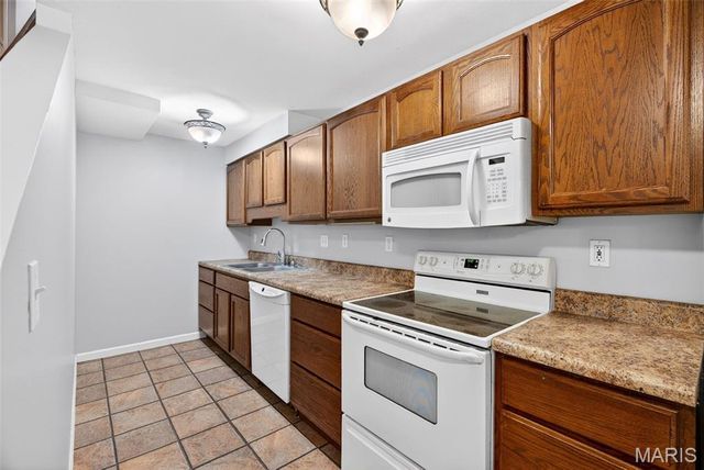24 Rhett Butler Drive, Hillsboro, MO 63050