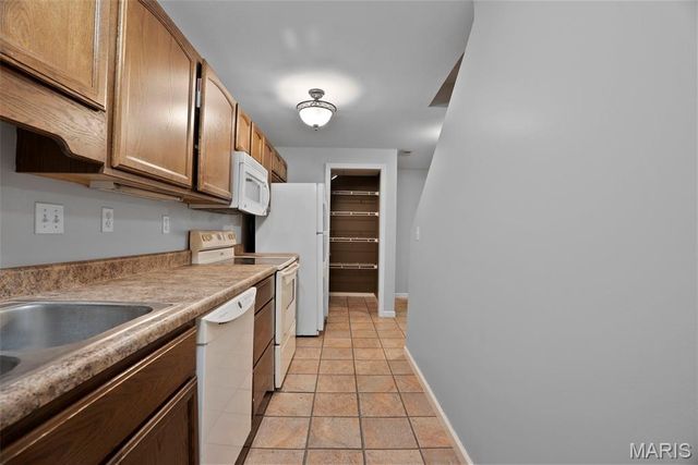 24 Rhett Butler Drive, Hillsboro, MO 63050