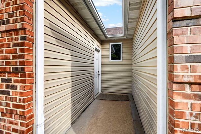 24 Rhett Butler Drive, Hillsboro, MO 63050