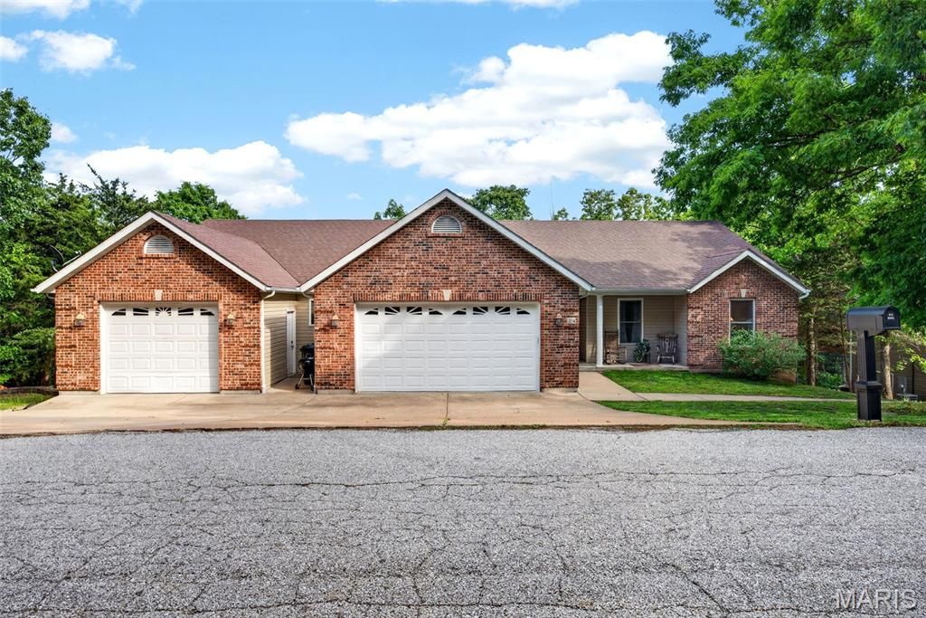 24 Rhett Butler Drive, Hillsboro, MO 63050