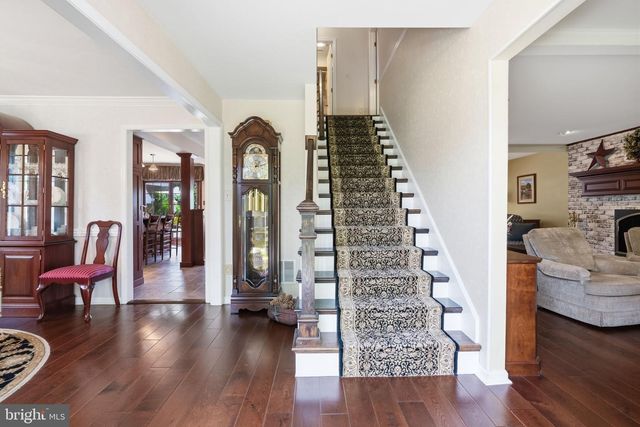 63 W LINFIELD TRAPPE RD, Royersford, PA 19468