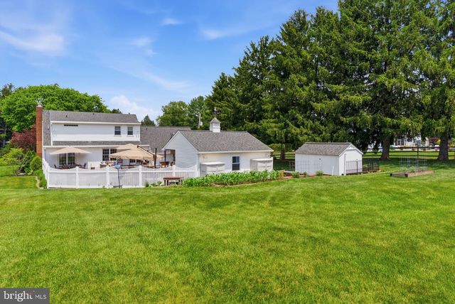 63 W LINFIELD TRAPPE RD, Royersford, PA 19468