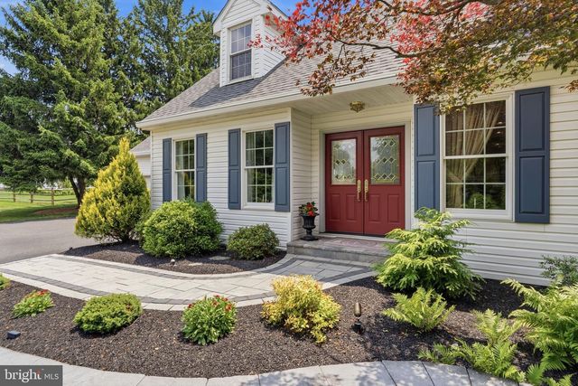 63 W LINFIELD TRAPPE RD, Royersford, PA 19468