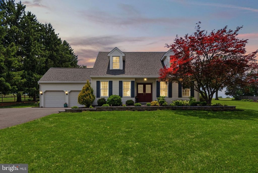 63 W LINFIELD TRAPPE RD, Royersford, PA 19468