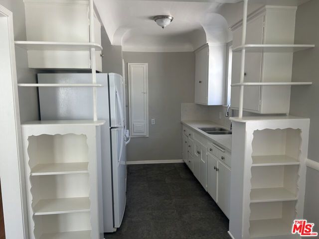4054 Madison Avenue E, Culver City, CA 90232