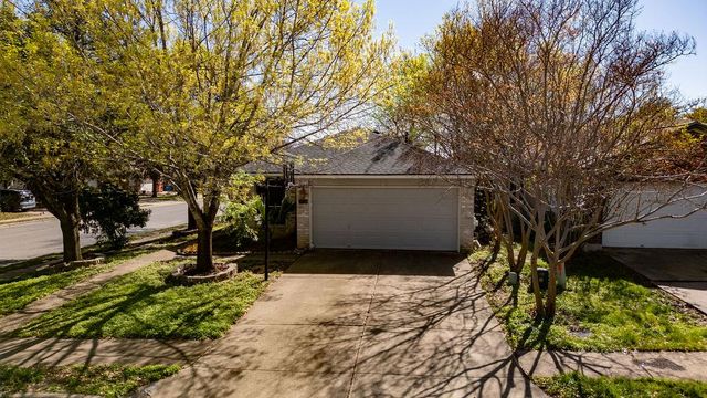 1001 Apple Cross DR, Pflugerville, TX 78660