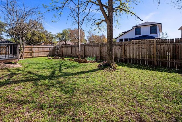 1001 Apple Cross DR, Pflugerville, TX 78660