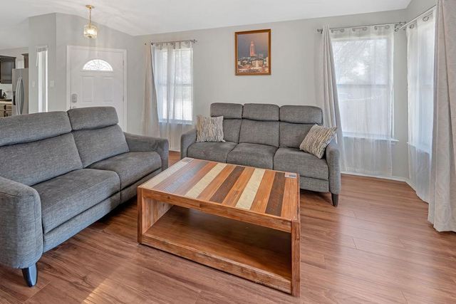 1001 Apple Cross DR, Pflugerville, TX 78660