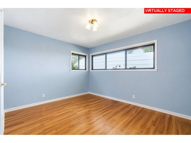 2045 TUALATIN St, St Helens, OR 97051