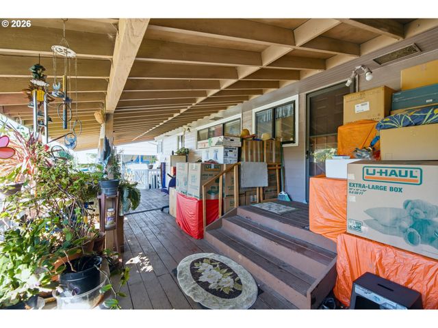 2045 TUALATIN St, St Helens, OR 97051