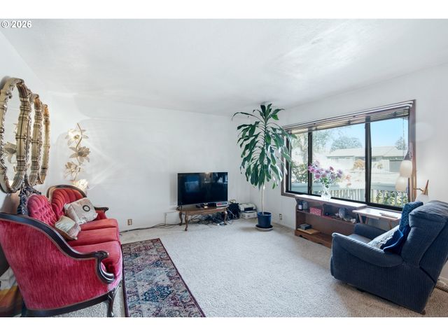 2045 TUALATIN St, St Helens, OR 97051