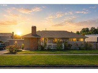 2045 TUALATIN St, St Helens, OR 97051