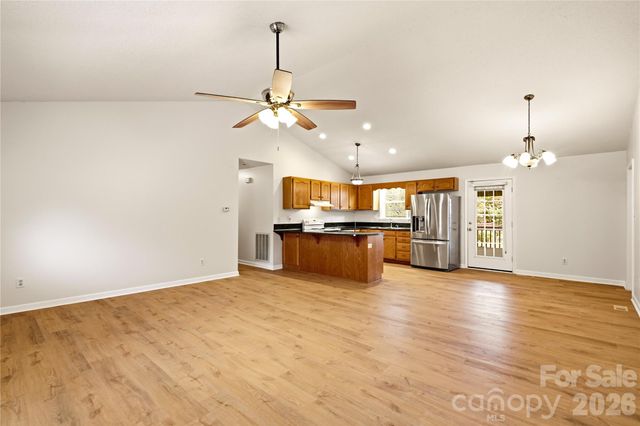 3892 Stoney Creek Drive, Lincolnton, NC 28092