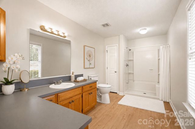 3892 Stoney Creek Drive, Lincolnton, NC 28092