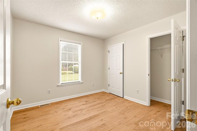 3892 Stoney Creek Drive, Lincolnton, NC 28092