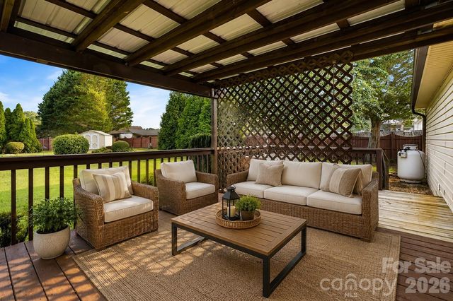 3892 Stoney Creek Drive, Lincolnton, NC 28092