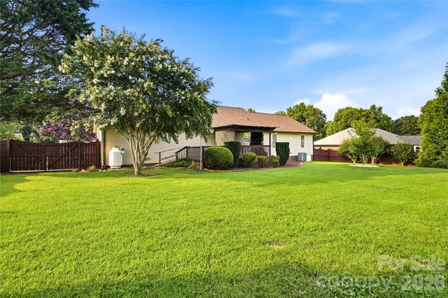 3892 Stoney Creek Drive, Lincolnton, NC 28092