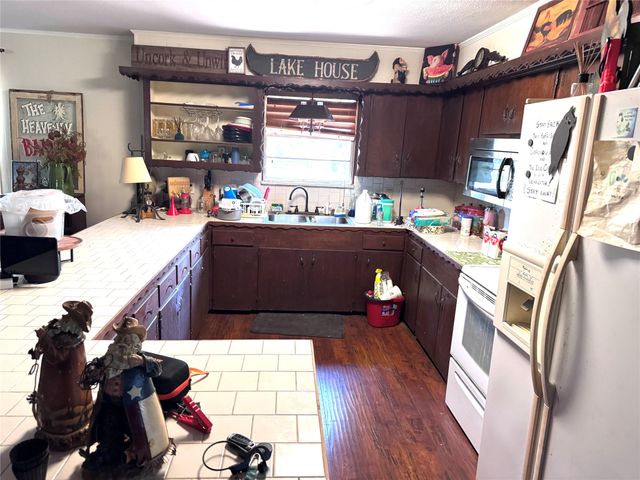 167 Club Park Court, East Tawakoni, TX 75472