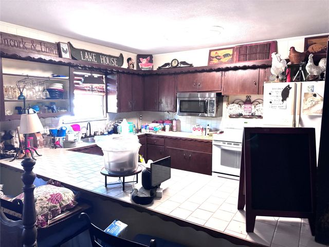 167 Club Park Court, East Tawakoni, TX 75472