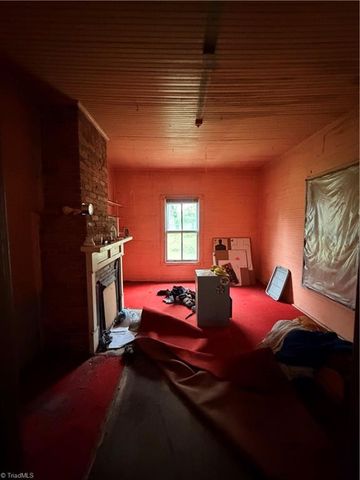 1611 Meadow Road, Eden, NC 27288