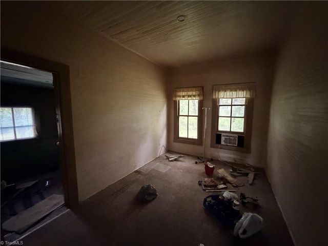 1611 Meadow Road, Eden, NC 27288