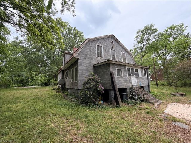 1611 Meadow Road, Eden, NC 27288