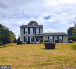 30 MEADOW BROOK DR, Schuylkill Haven, PA 17972
