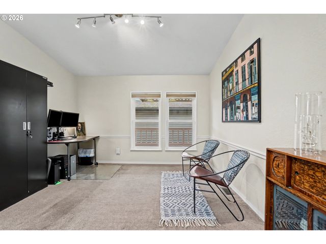 2120 ROBINS Ln 170, Salem, OR 97306