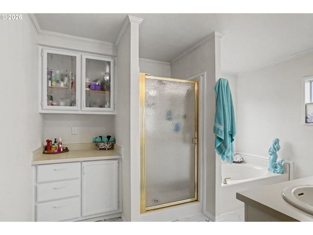 2120 ROBINS Ln 170, Salem, OR 97306