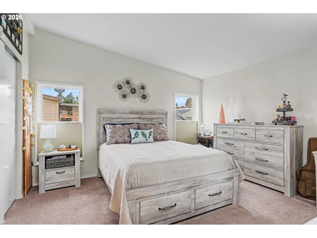 2120 ROBINS Ln 170, Salem, OR 97306