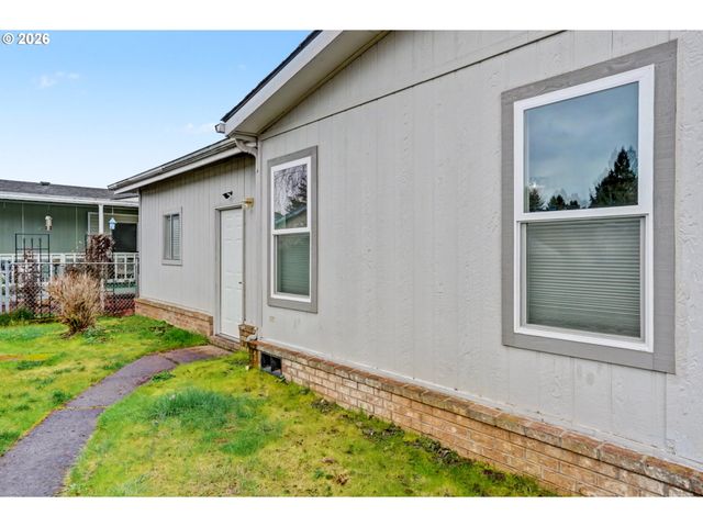 2120 ROBINS Ln 170, Salem, OR 97306