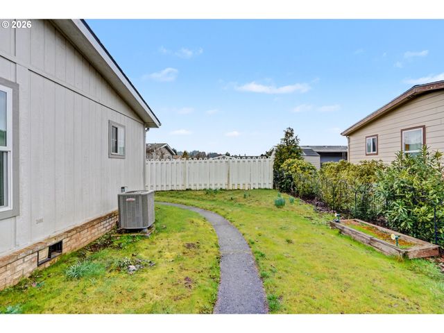 2120 ROBINS Ln 170, Salem, OR 97306