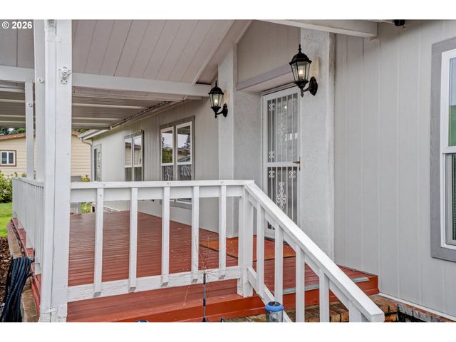 2120 ROBINS Ln 170, Salem, OR 97306