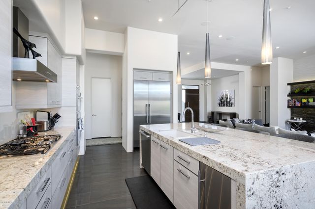 7953 E THUNDERHAWK Road, Scottsdale, AZ 85255