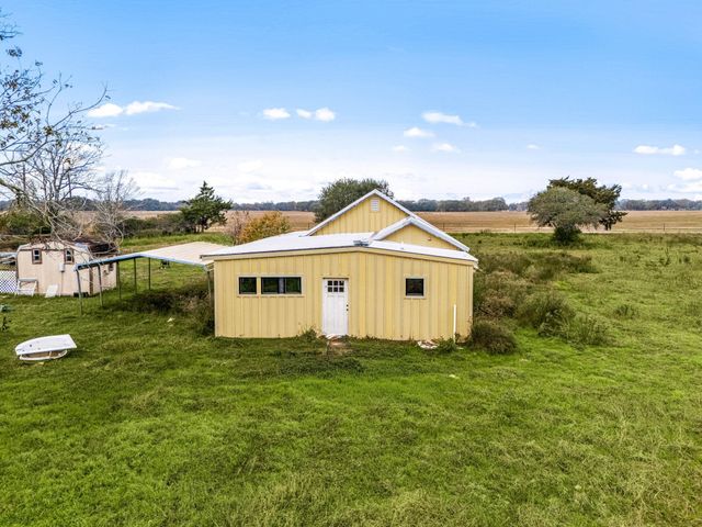 1187 & 1201 Ramsey Road, Alleyton, TX 78935