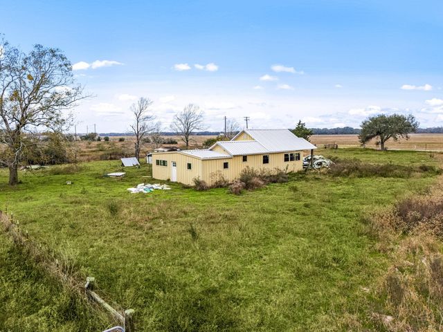 1187 & 1201 Ramsey Road, Alleyton, TX 78935