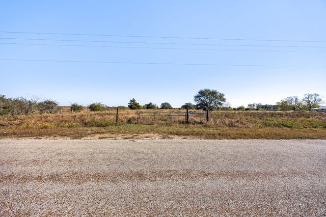 1187 & 1201 Ramsey Road, Alleyton, TX 78935