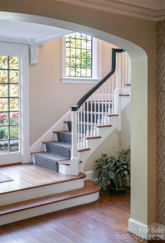 334 Vanderbilt Road, Biltmore Forest, NC 28803