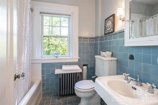 334 Vanderbilt Road, Biltmore Forest, NC 28803