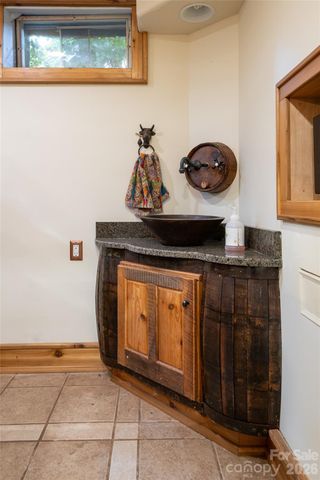 334 Vanderbilt Road, Biltmore Forest, NC 28803