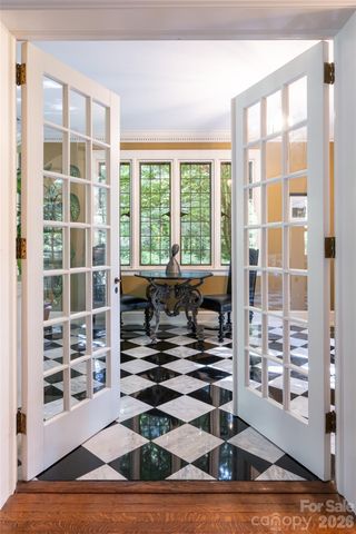 334 Vanderbilt Road, Biltmore Forest, NC 28803