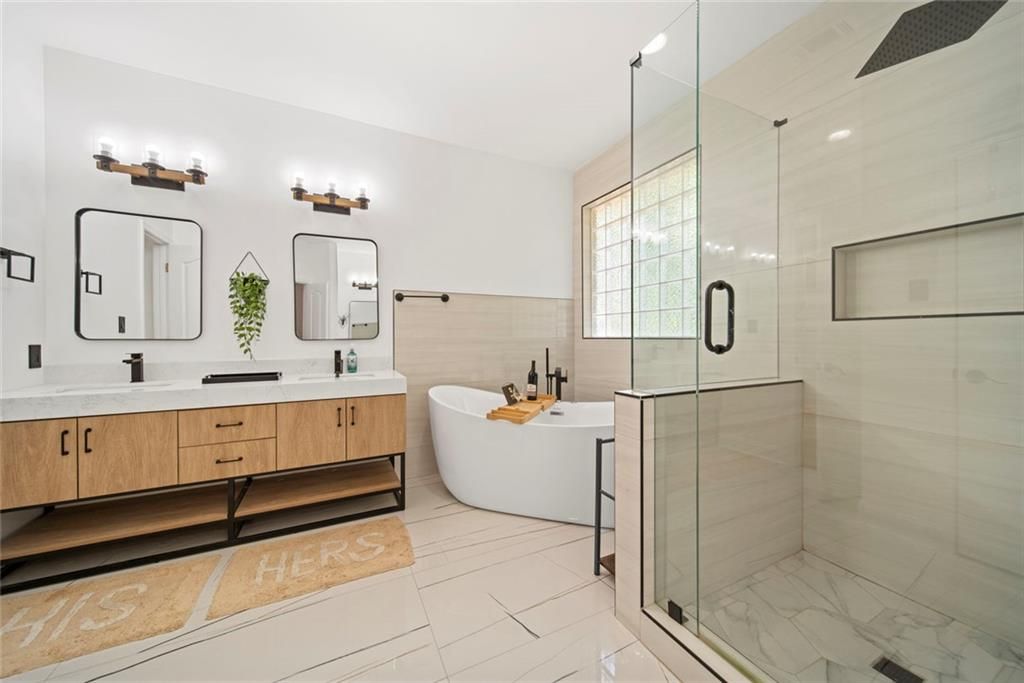 Image 26 of property listing at 241 Kirkland Drive, Lawrenceville, GA 30044