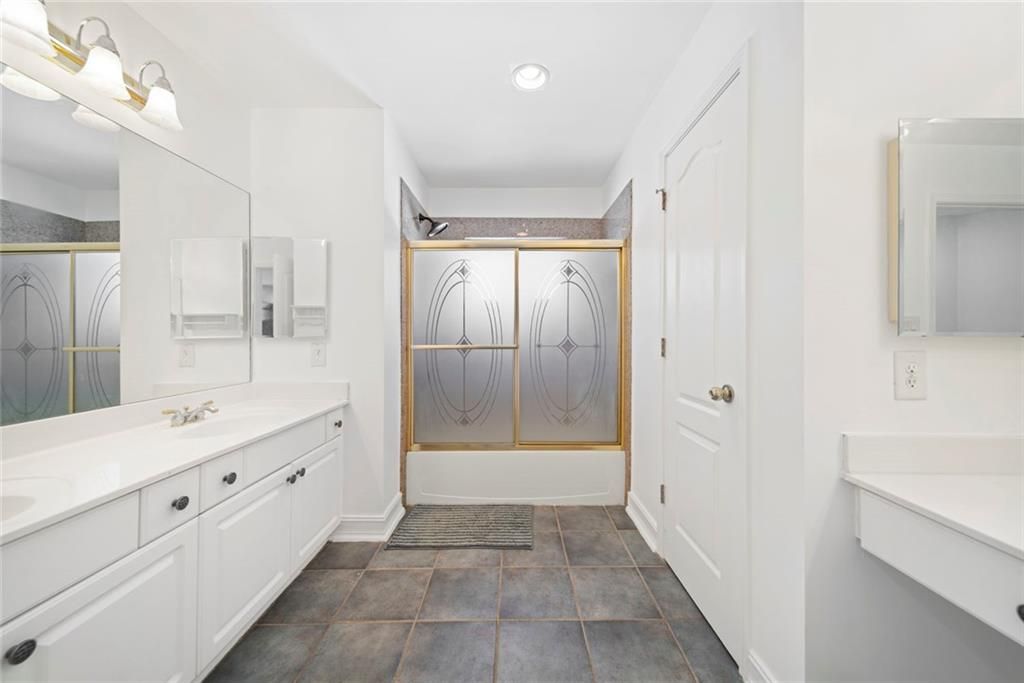 Image 31 of property listing at 241 Kirkland Drive, Lawrenceville, GA 30044